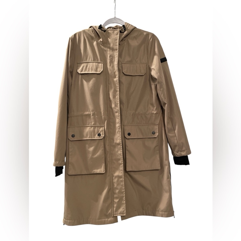 BCBGMAXAZRIA Premium Performance Women’s Rain Coat/Jacket Size Medium Tan